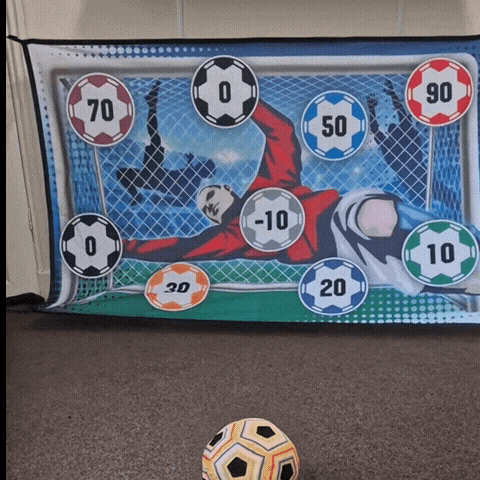 Sticky Football – aktiv innendørslek for den lille fotballelskeren